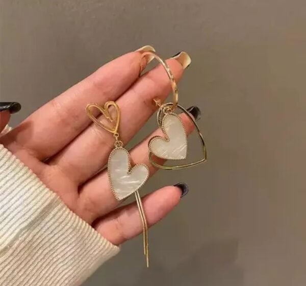 Heart-shaped dangle earrings